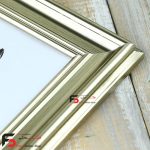 قاب عکس 18*13 کد 330با نمای سه سانت و حال دار با رنگ بژ
