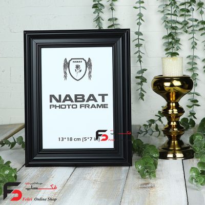 قاب عکس 18*13 کد 330با نمای سه سانت و حال دار با رنگ مشکی