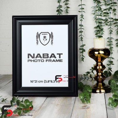 قاب عکس 21*16 کد 330با نمای سه سانت و حال دار با رنگ مشکی