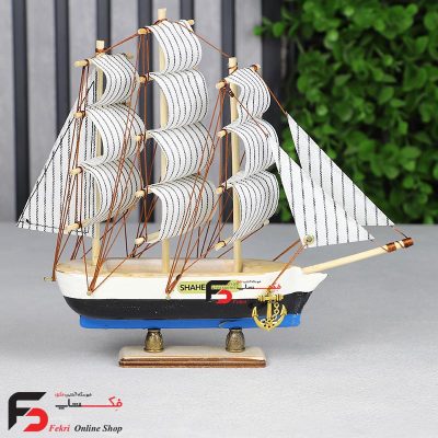 کشتی چوبی شاهب سایز کوچک در سه رنگ زرد و قهوه ای و آبی