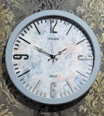 ساعت پلیس 104 با 4 رنگ مختل